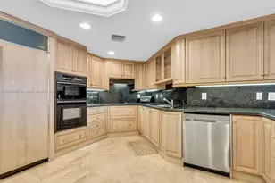 9595 Collins Ave, Bal Harbour, FL 33154 - Photo 23