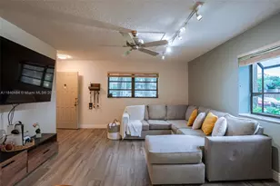 7625 NW 79th Ave, Tamarac, FL 33321 - Photo 7