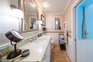 204 S Seacrest Cir, Delray Beach, FL 33444 - Photo 13