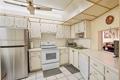 [Address not provided], Miami, FL 33179 - Photo 5