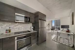 151 SE 1st St, Miami, FL 33131 - Photo 13