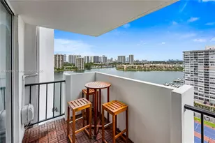 2780 NE 183rd St, Aventura, FL 33160 - Photo 3