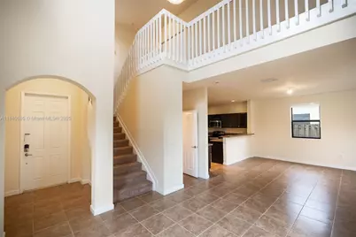 423 SE 33rd Ter, Homestead, FL 33033 - Photo 5