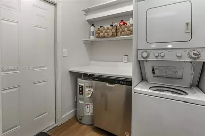 326 Van Buren St #326, Hollywood, FL 33019 - Photo 25