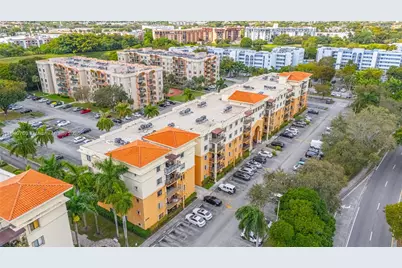 9340 Fontainebleau Blvd #W411, Miami, FL 33172 - Photo 1