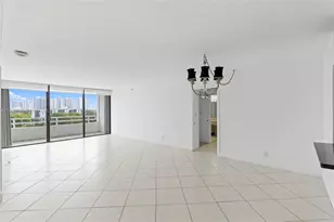 20225 NE 34th Ct, Aventura, FL 33180 - Photo 9