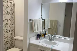 10407 E Clairmont Cir, Tamarac, FL 33321 - Photo 13