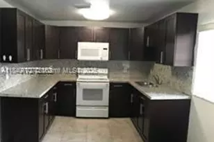 24 Miami Gardens Rd, West Park, FL 33023 - Photo 9