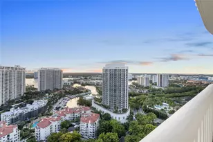 3000 Island Blvd, Aventura, FL 33160 - Photo 31