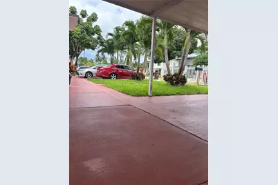 821 E 13th St, Hialeah, FL 33010 - Photo 7