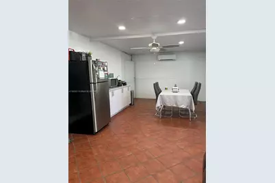 821 E 13th St, Hialeah, FL 33010 - Photo 23