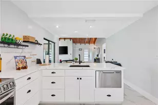 19654 Back 9 Dr, Boca Raton, FL 33498 - Photo 11