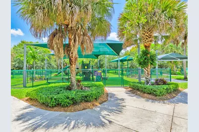 933 Falling Water Rd, Weston, FL 33326 - Photo 53