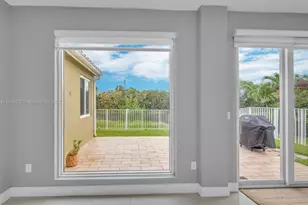 933 Falling Water Rd, Weston, FL 33326 - Photo 15