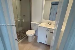 422 NE 210th Cir Terrace, Miami, FL 33179 - Photo 3