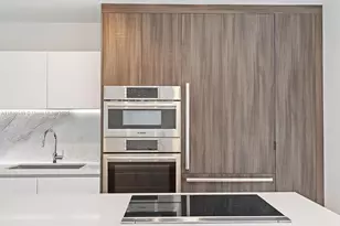 851 NE 1st Ave, Miami, FL 33132 - Photo 11