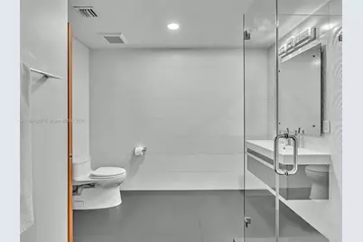 307 Holiday Dr, Hallandale Beach, FL 33009 - Photo 73