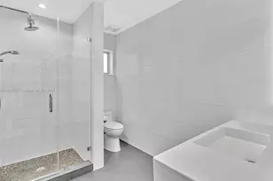 307 Holiday Dr, Hallandale Beach, FL 33009 - Photo 71