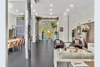 307 Holiday Dr, Hallandale Beach, FL 33009 - Photo 17