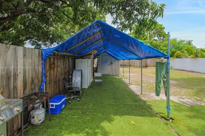 1745 NW 49th St, Miami, FL 33142 - Photo 7