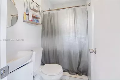 1745 NW 49th St, Miami, FL 33142 - Photo 13