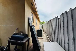 1873 SW 3rd St, Miami, FL 33135 - Photo 9