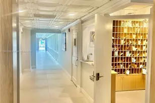 11111 Biscayne Blvd, Miami, FL 33181 - Photo 29