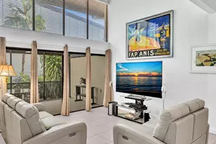 19200 NE 25th Ave, Miami, FL 33180 - Photo 13