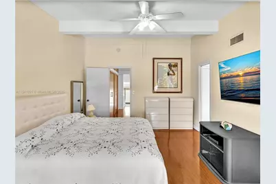 19200 NE 25th Ave #323C, Miami, FL 33180 - Photo 45