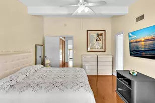 19200 NE 25th Ave, Miami, FL 33180 - Photo 45