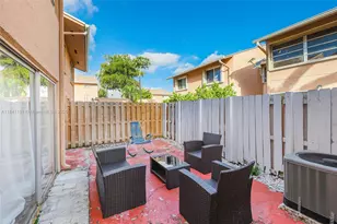 8450 SW 154th Cir Ct, Miami, FL 33193 - Photo 33