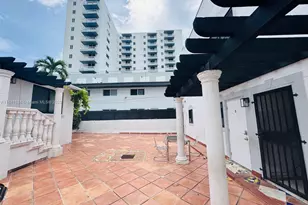 1238 SW 4th St, Miami, FL 33135 - Photo 19