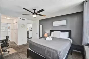 19701 E Country Club Dr, Aventura, FL 33180 - Photo 15