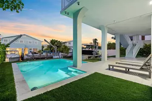 215 Wildwood Cir, Key Largo, FL 33037 - Photo 3