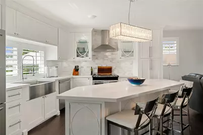 215 Wildwood Cir, Key Largo, FL 33037 - Photo 11