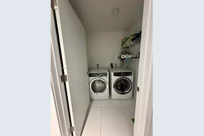 851 NE 1st Ave #3005, Miami, FL 33132 - Photo 15