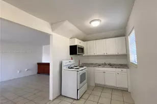 15600 NE 6th Ave, Miami, FL 33162 - Photo 11