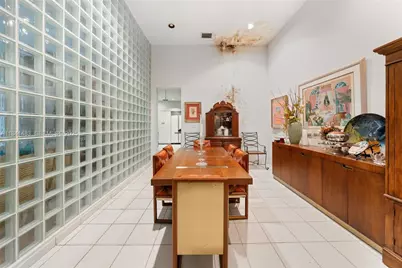 6002 SW 79th Ct, Miami, FL 33143 - Photo 15