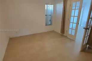 616 Executive Center Dr, West Palm Beach, FL 33401 - Photo 39