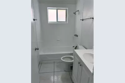 1774 SW 11th St, Miami, FL 33135 - Photo 11