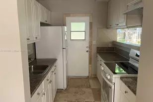 1450 N 64th Ave, Hollywood, FL 33024 - Photo 9