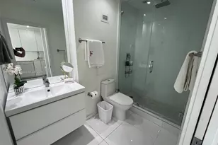 100 Lincoln Rd, Miami Beach, FL 33139 - Photo 17