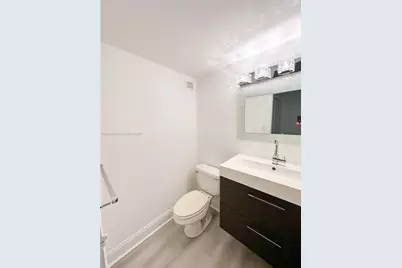 17011 N Bay Rd #216, Sunny Isles Beach, FL 33160 - Photo 5