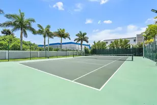 6675 NW 102nd Path, Doral, FL 33178 - Photo 47