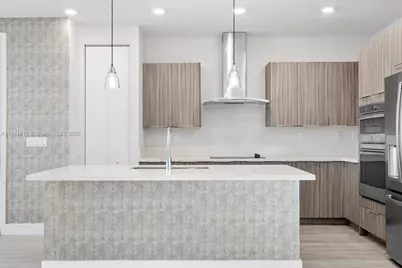 6675 NW 102nd Path, Doral, FL 33178 - Photo 5