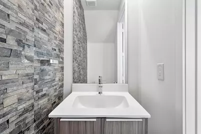 6675 NW 102nd Path, Doral, FL 33178 - Photo 9