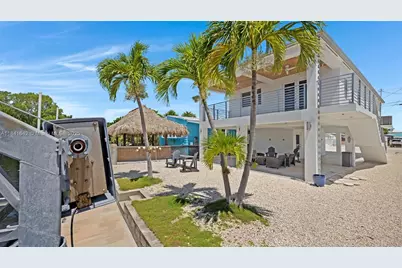 410 Bowie Ln, Key Largo, FL 33037 - Photo 1