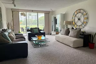 555 Oaks Ln, Pompano Beach, FL 33069 - Photo 13