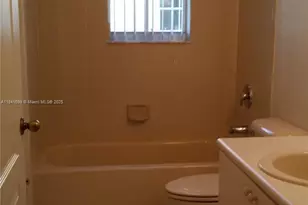 1536 SE 26th St, Homestead, FL 33035 - Photo 15