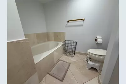 3610 Yacht Club Dr #713, Aventura, FL 33180 - Photo 13